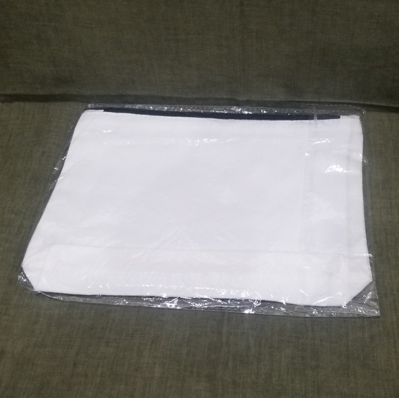 Christmas Cosmetic Travel Bag - Picture 9 of 9